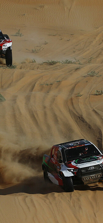 Rallying - Dakar Rally - Stage 13 - Shaybah to Al-Hofuf - Saudi Arabia - January 14, 2023 Overdrive Racing's Yazeed Al-Rajhi and co-driver Michael Orr and Century Racing Team's Mathieu Serradori and co-driver Loic Minaudier in action during stage 13 REUTERS/Hamad I Mohammed