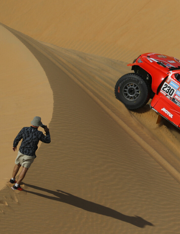 Rallying - Dakar Rally - Stage 13 - Shaybah to Al-Hofuf - Saudi Arabia - January 14, 2023 Overdrive Racing's Lucas Moraes and co-driver Timo Gottschalk in action during stage 13 REUTERS/Hamad I Mohammed